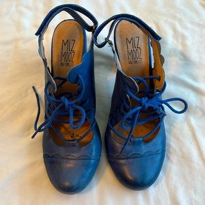 Miz Mooz blue leather heels